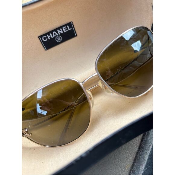 CHANEL Gold Sunglasses - Picture 2 of 7